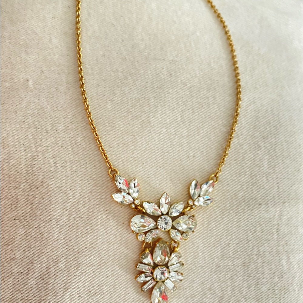 Gold Necklace with Sparkling Diamond Accents